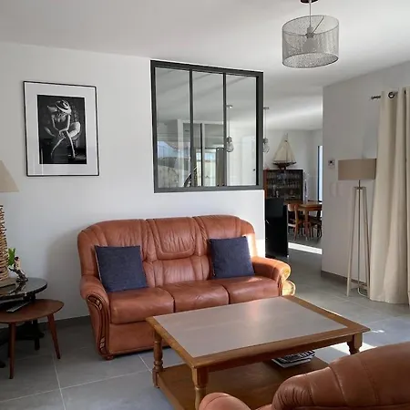 New Architect With Large Terrace And Patio 800 M From The Sea 酒店
